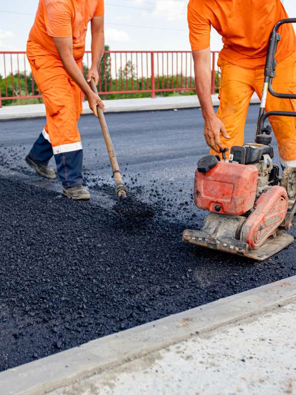 maxpaving_services_asphaltpaving_step1